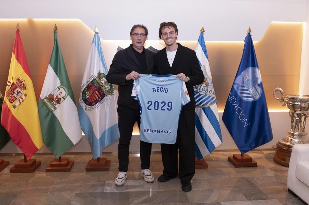 Ángel Recio, renovado hasta 2029