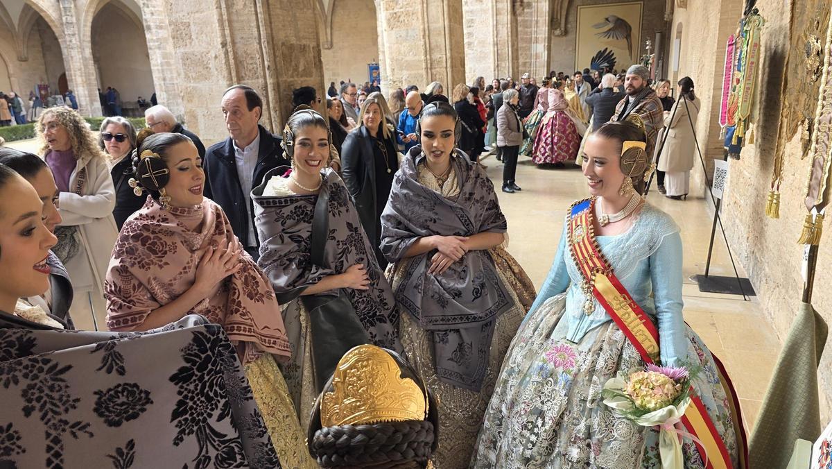 Las comisiones del Carmen reciben a Carmen (y la corte)