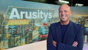 Alfonso Arús en el plató del programa Arusitys prime