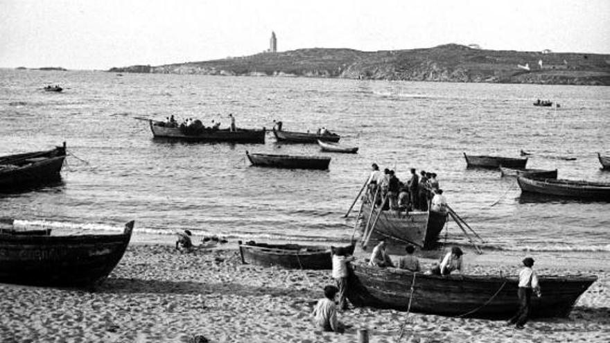 Fotografía de la playa de Riazor en 1904 de José Villar Martelo. / l. o.