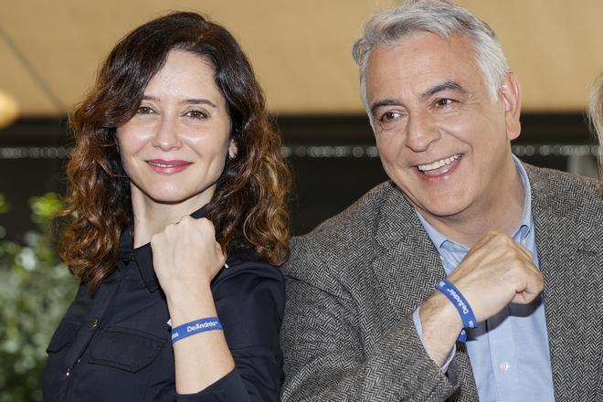 Isabel Díaz Ayuso, en Bilbao junto al candidato de los populares vascos a lehendakari, Javier de Andrés.