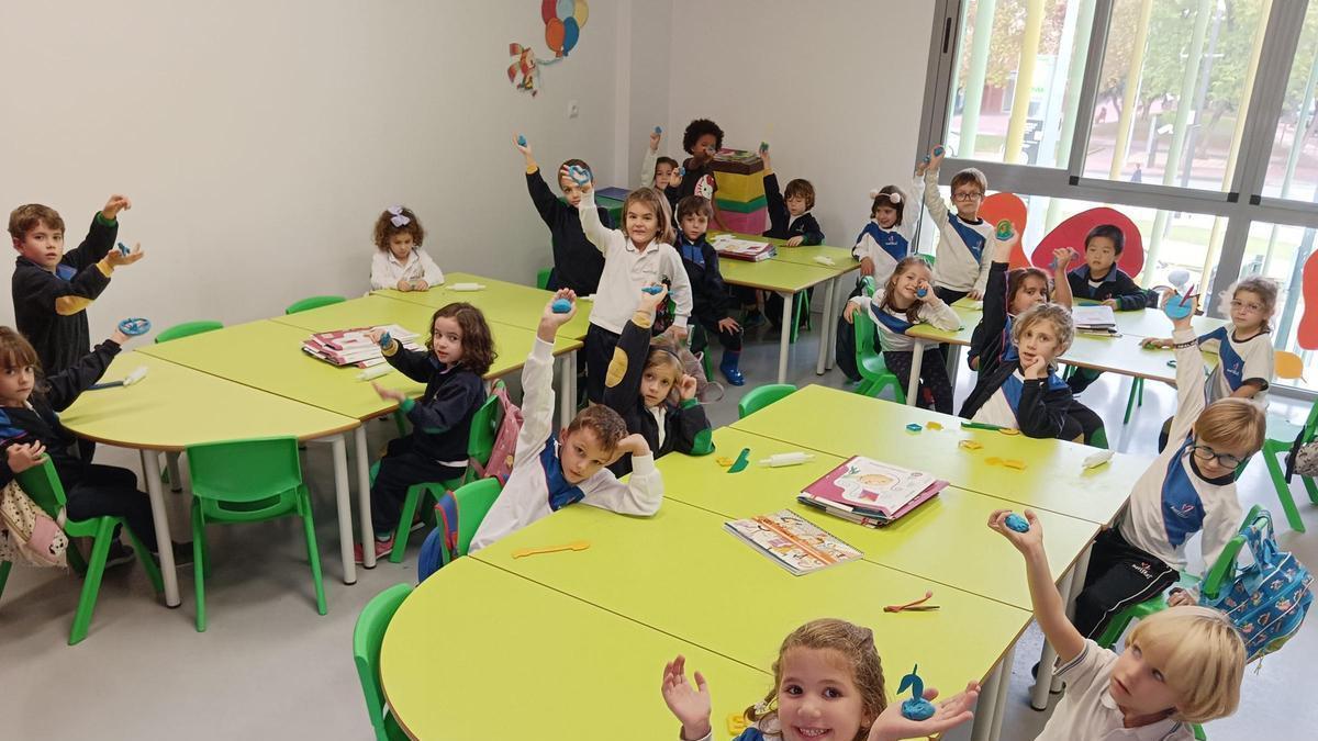 Alumnos de Infantil en clase.