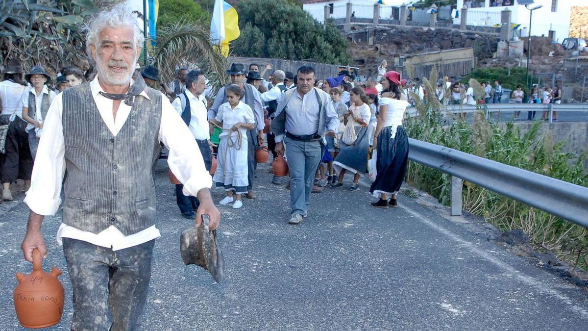 Valleseco saborea la manzana mientras Valsequillo se va de verbena