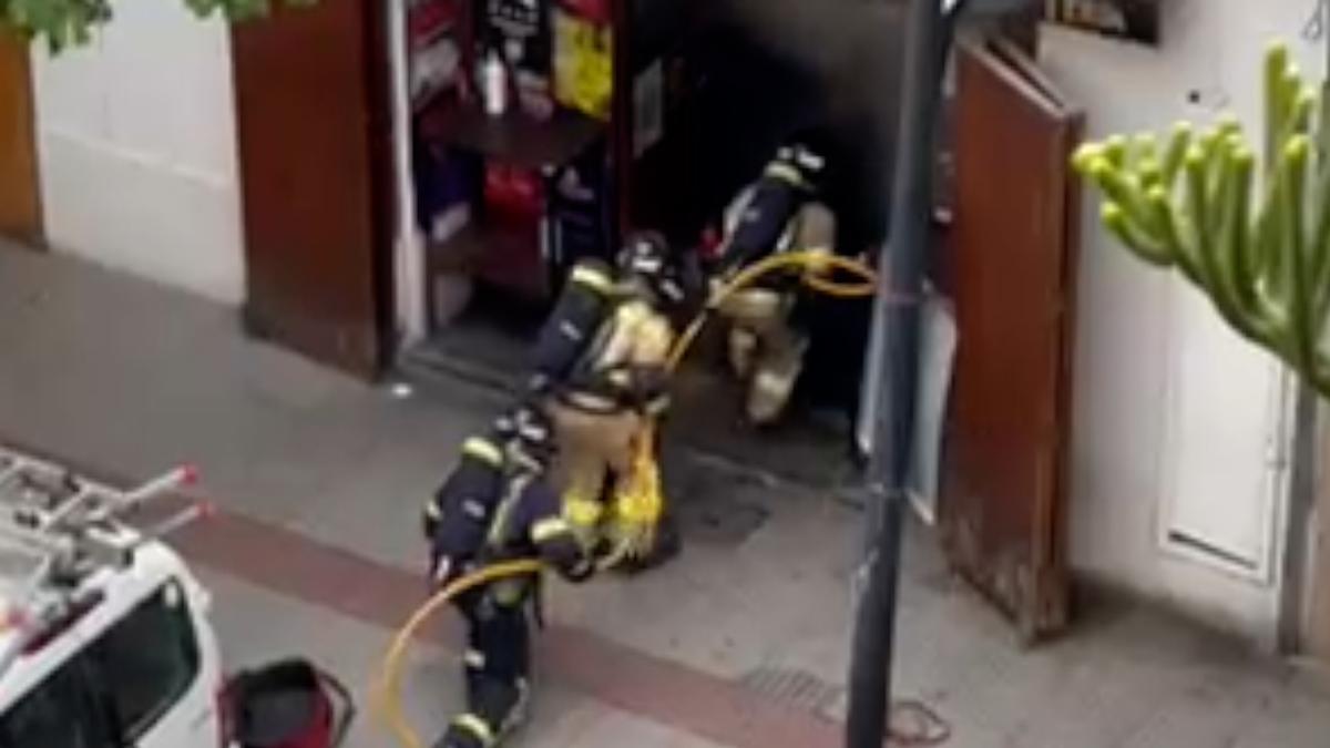 Incendio en la cocina del bar Can Terra en el centro de Ibiza