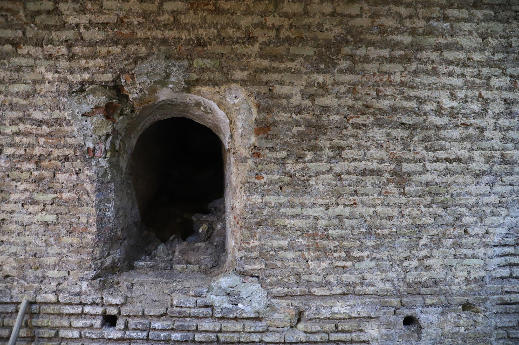 Hallados restos arqueológicos de gran valor histórico en una vivienda de la calle Capitulares