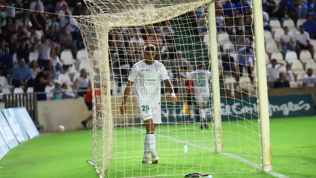 Antonio Casas, durante el encuentro del Córdoba CF ante el Sanse, el pasado domingo en El Arcángel.