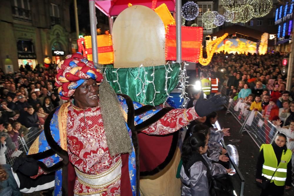 Las imágenes de la Cabalgata de Reyes de Vigo 2019