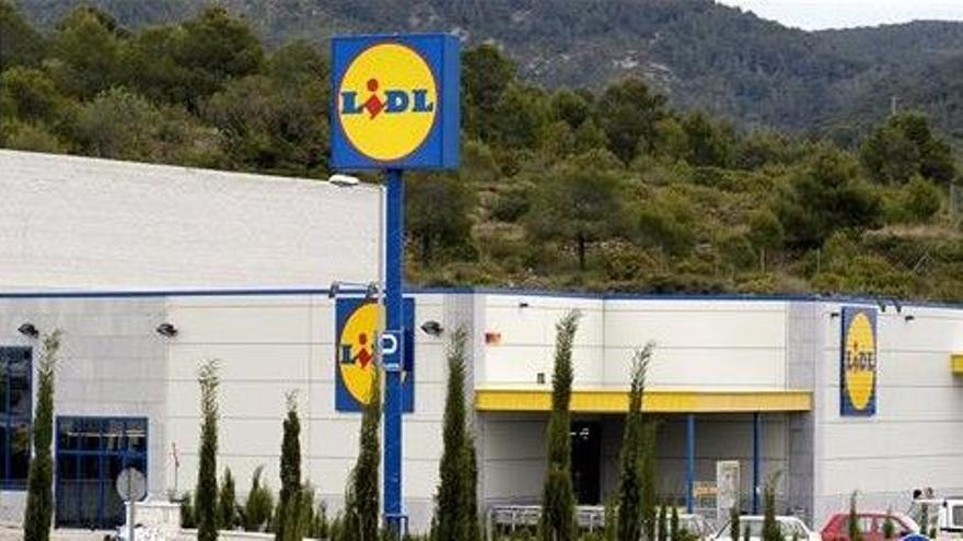 Un supermercado de la cadena Lidl en Sitges.