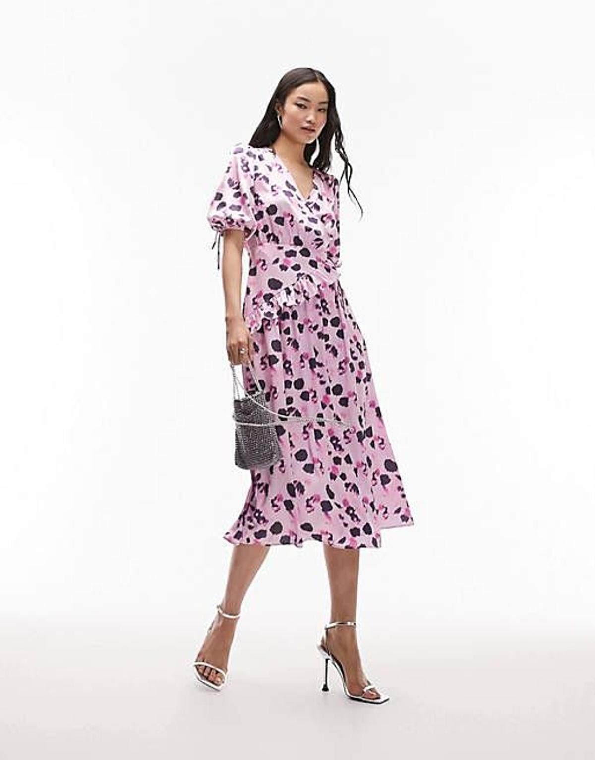 Vestido midi rosa cruzado con estampado floral de Topshop