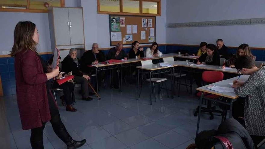 Los participantes, durante una charla de las jornadas.