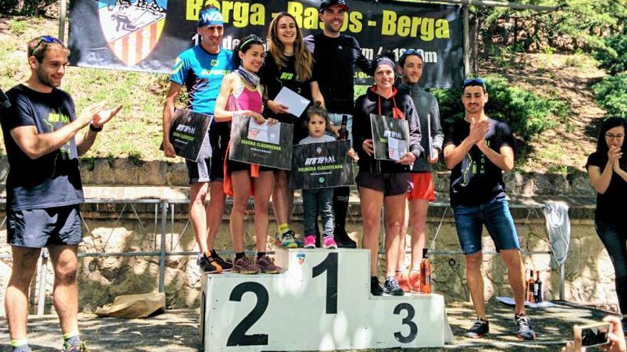 Podi amb els tres primers classificats masculins i femenins