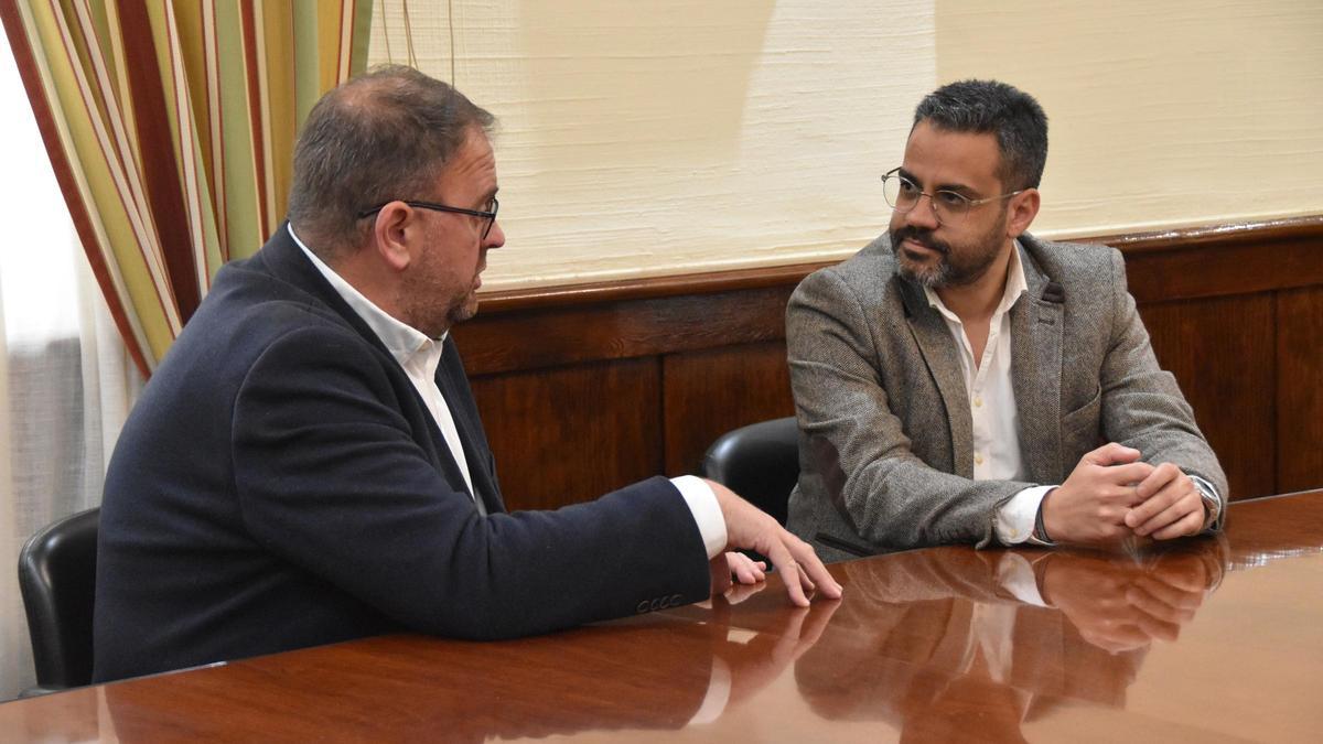 Reunión entre el alcalde de Mérida y el presidente de la Fempex.