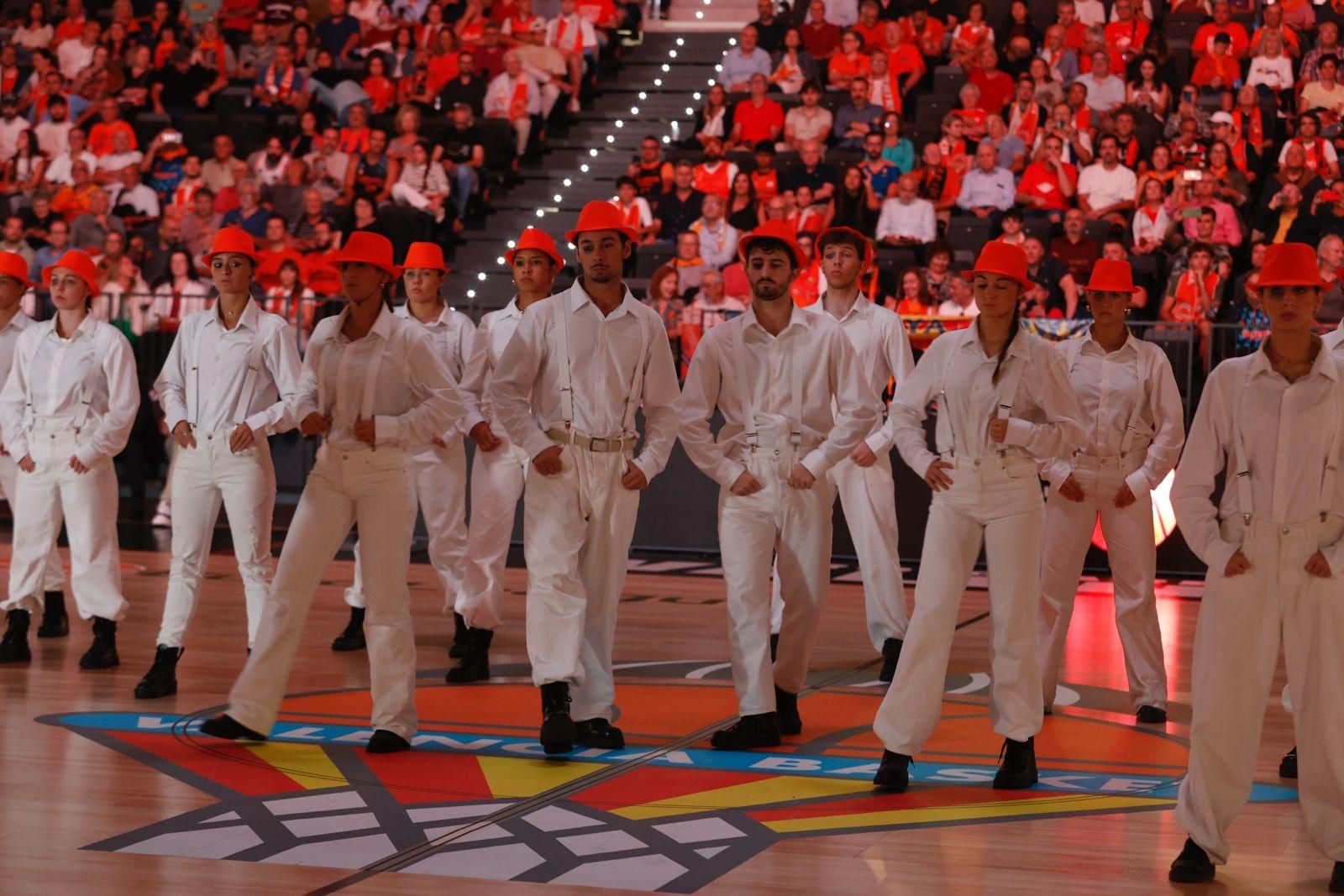 Mucha emoción en la inauguración del Roig Arena