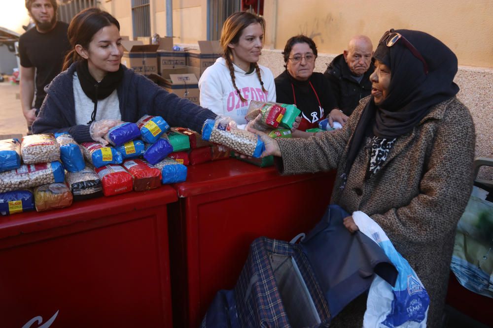 Los Ángeles Malagueños de la Noche reparten 3.000 menús