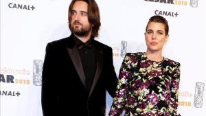 Carlota Casiraghi y Dimitri Rassam posan para los medios a su llegada a la 43º edicion de los premios Cesar del cine frances que se celebran en Paris, el 2 de marzo del 2018.