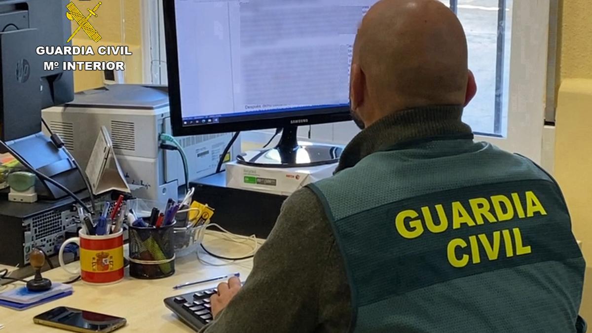 Un agente de la Guardia Civil en una imagen de archivo.