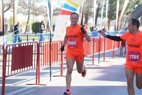 Búscate si corriste el Maratón o la Media Maratón de Badajoz