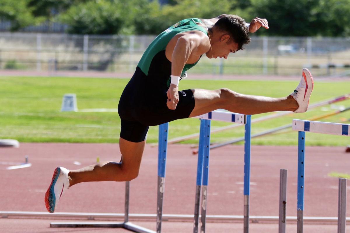 Kevin Sánchez durante un entrenamiento en el Playas Castellón.