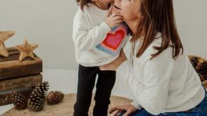 Berta, la hija de Margalida Llull, tiene atrofia musculoespinal, una enfermadada rar