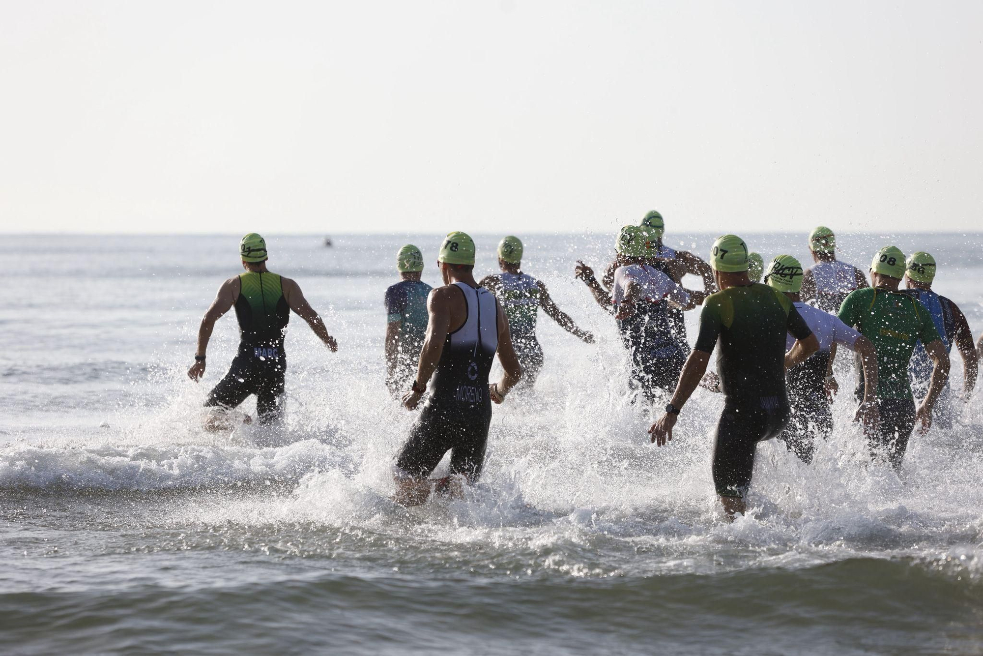 Las mejores imágenes del Mediterránea Triatlón de València