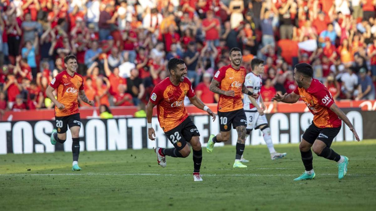 Ángel celebra su gol ante el Rayo Vallecano en el último partido de Liga.