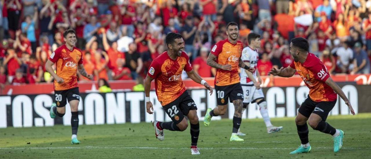 Ángel celebra su gol ante el Rayo Vallecano en el último partido de Liga.