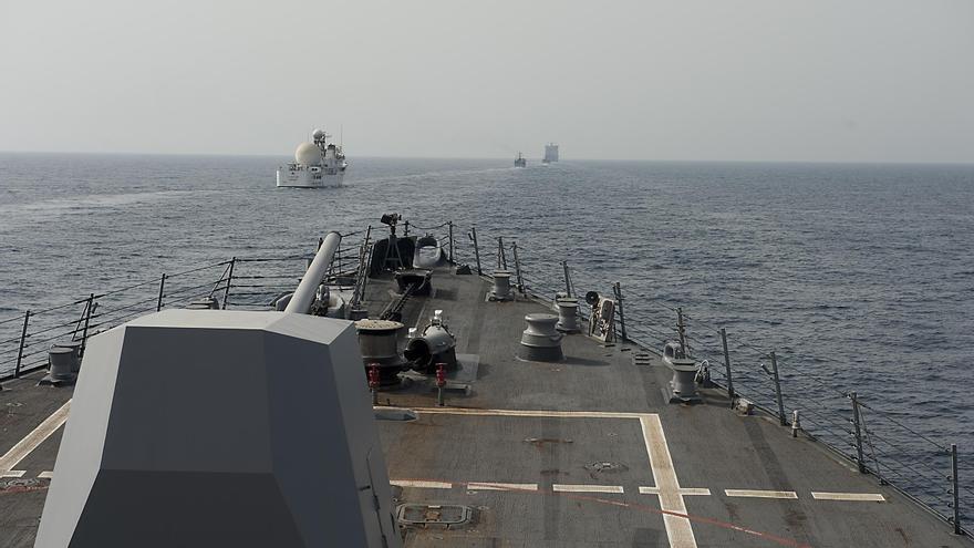 EEUU coloca buques de guerra para defender a Israel en caso de ataque iraní