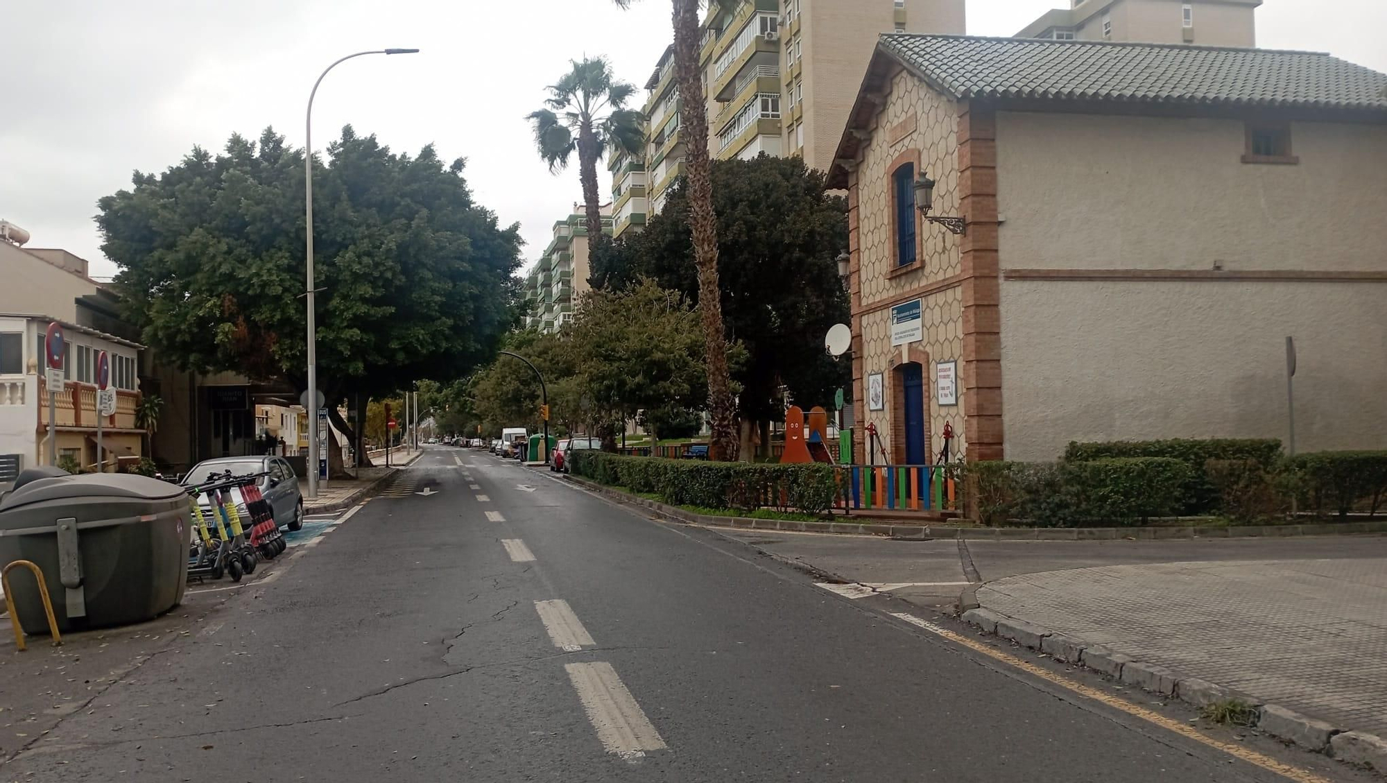 La avenida Salvador Allende. Con un tr�fico escas�simo.jpeg