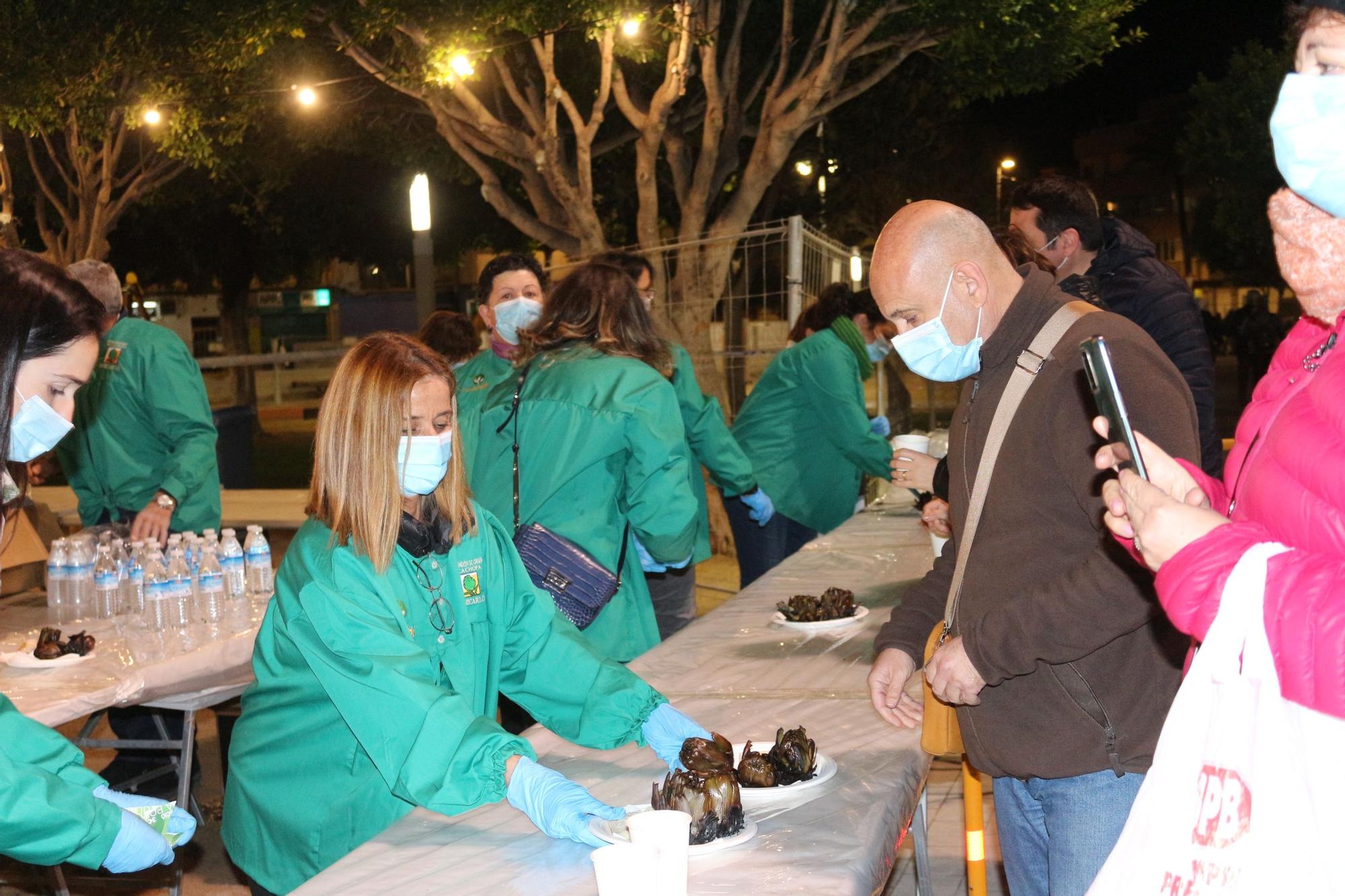 Las mejores imágenes de la 'torrà' popular de la Festa de la Carxofa