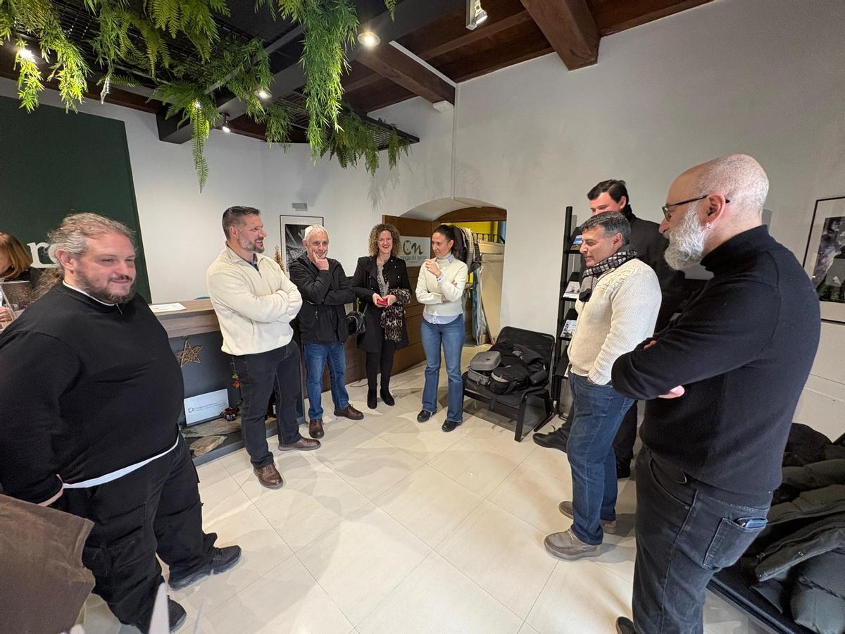 Algunos de los asistentes a la presentación de la jornadas de puertas abiertas.