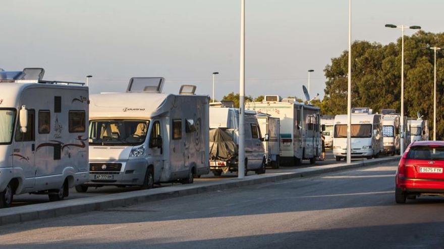 Elche abre la puerta a crear un parking para autocaravanas en la zona centro