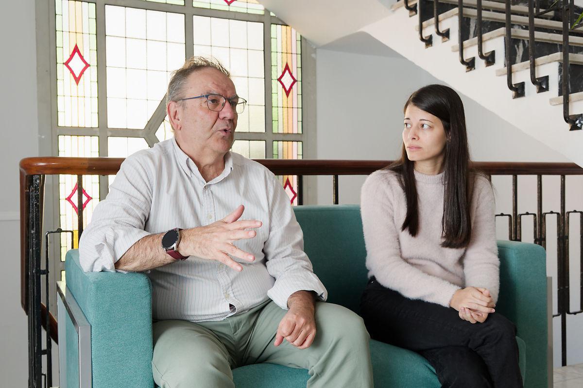 Álvaro Torres (ULL) y Ana Hernández (Salud Pública) durante la entrevista.