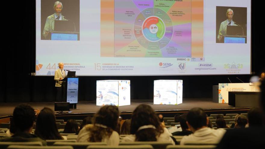 Congreso médico en el Palacio de Congresos de València