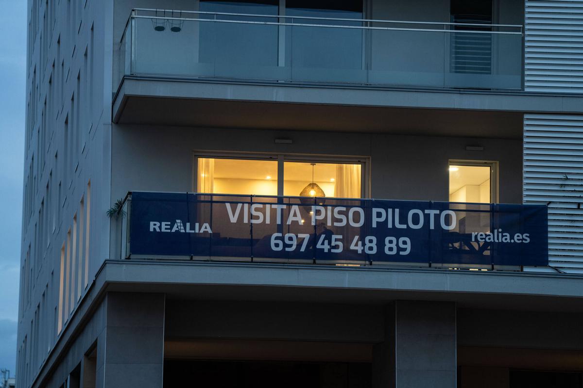 Un piso piloto a la venta en el barrio del Gorg de Badalona