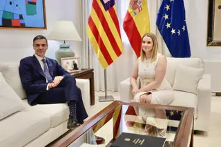 Prohens señala a Sánchez tras el aluvión migratorio de pateras en Baleares: "El Gobierno de España no puede seguir mirando hacia otro lado"