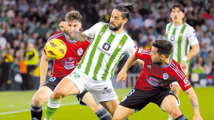 El Celta se enreda con el balón