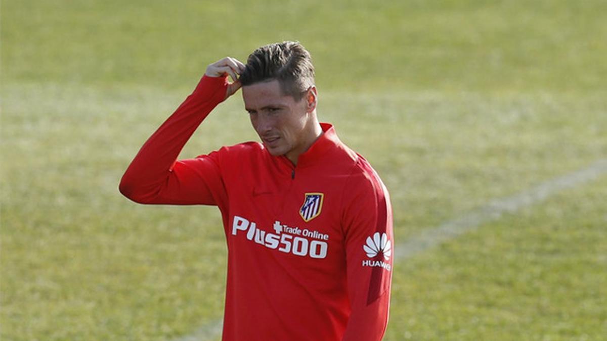 Fernando Torres no entra en la lista contra Las Palmas por una lesión en el tobillo derecho