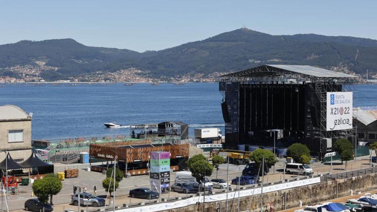 Escenario de un festival anterior instalado en el muelle de Trasatlánticos.