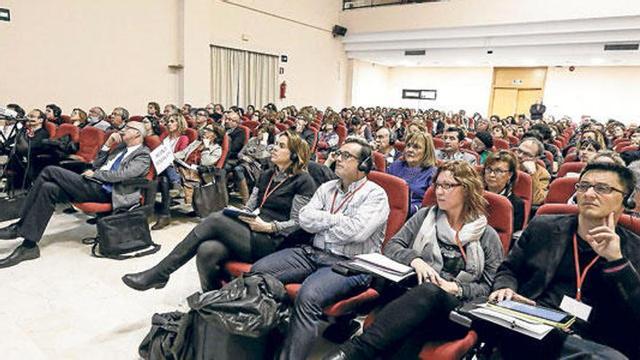 El congreso ha registrado notable asistencia.