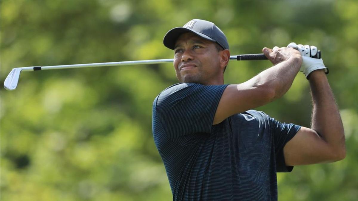 Woods firmó una vuelta de 70 golpes en el arranque del PGA Championship