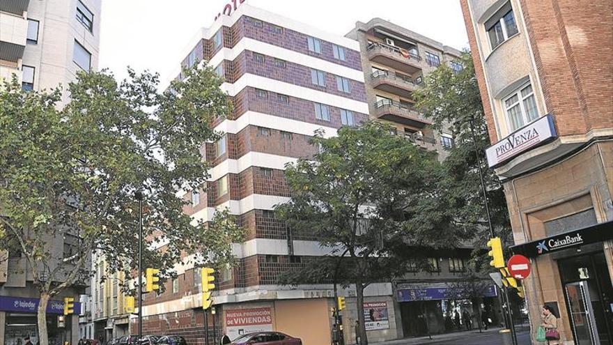 Tabuenca compra el antiguo hotel Conquistador para hacer viviendas