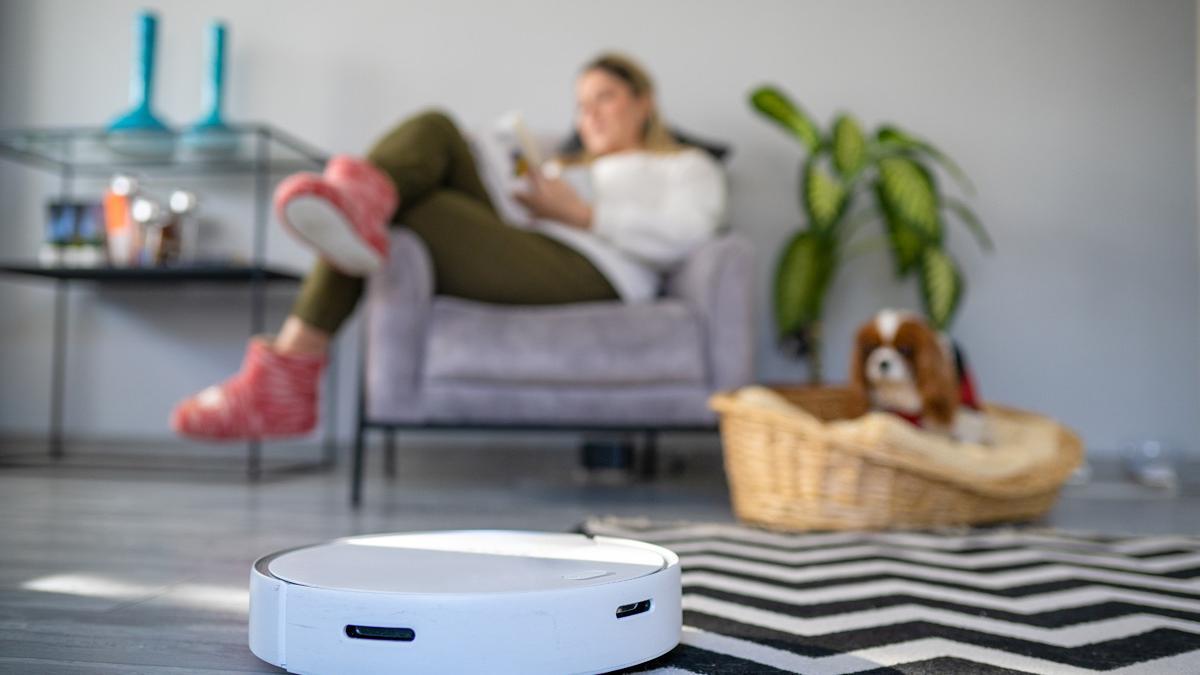 Los 5 mejores robots aspiradores, tipo 'Roomba', según las valoraciones -  Woman