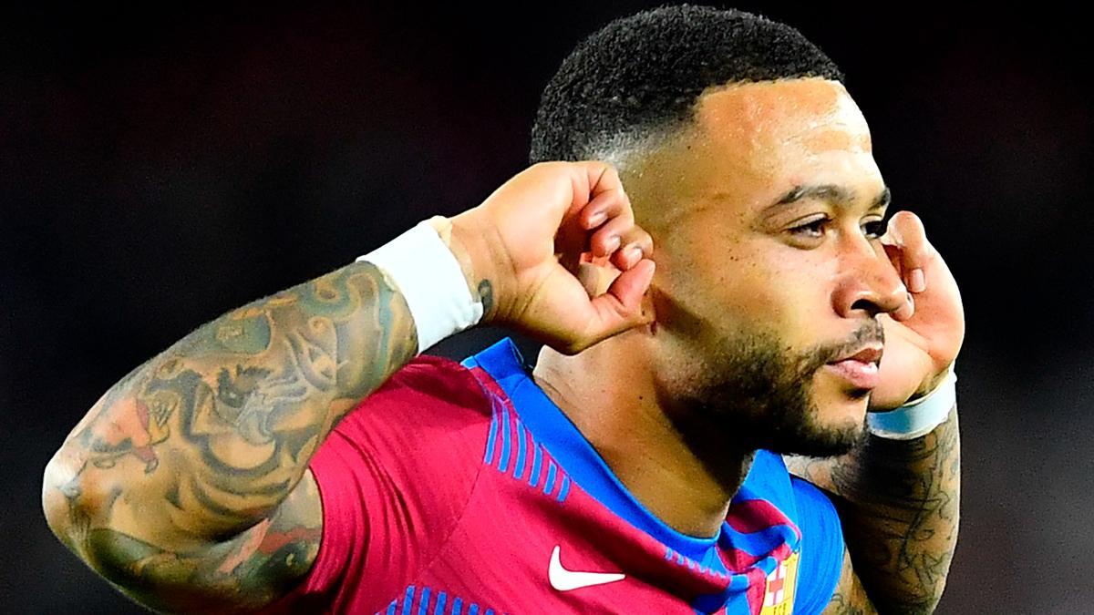 "¡Esto sí es un golazo que vale una entrada!" Así narró la radio el tanto de Memphis Depay