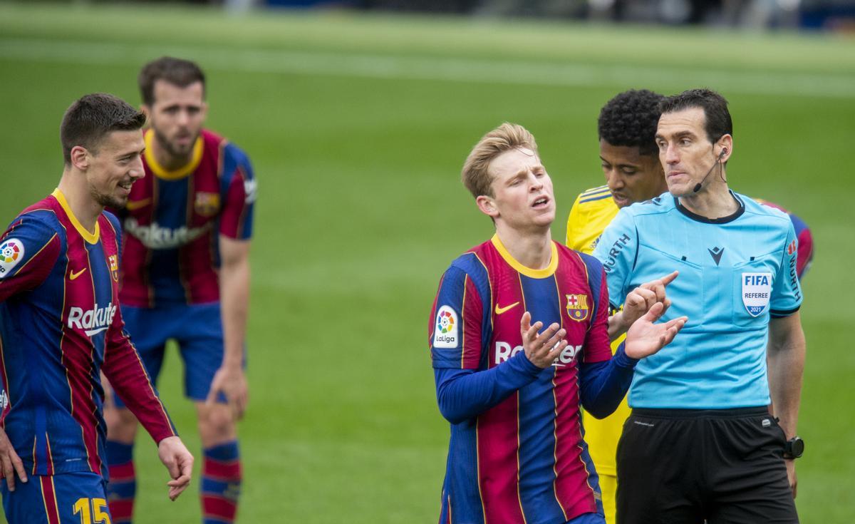 Martínez Munuera xiularà la final de Copa entre el Barça i l’Athletic