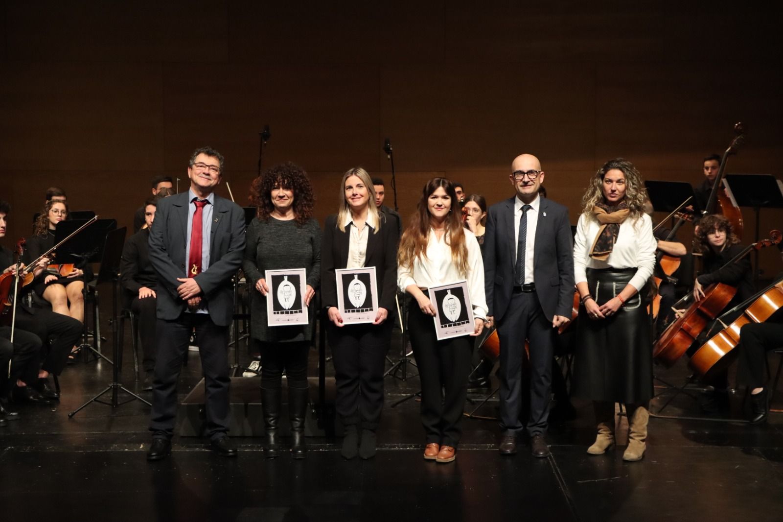 Acto de homenaje a los ángeles a lo largo de la historia.