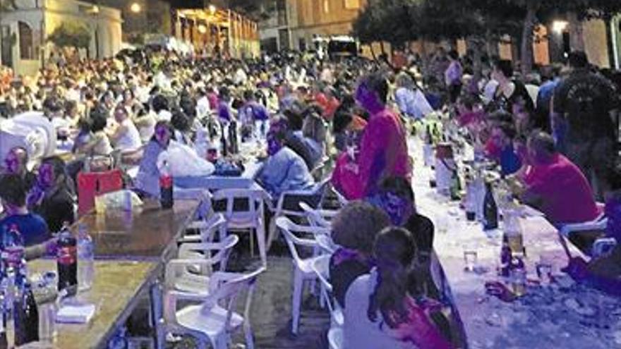 Más de 1.500 personas despiden las fiestas de Artana con una cena