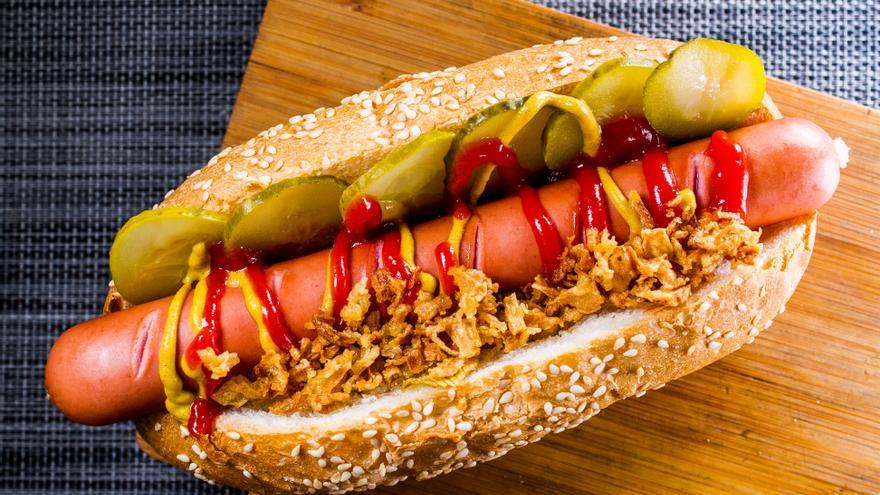 La receta coreana más original para celebrar el Día Mundial del Hot Dog