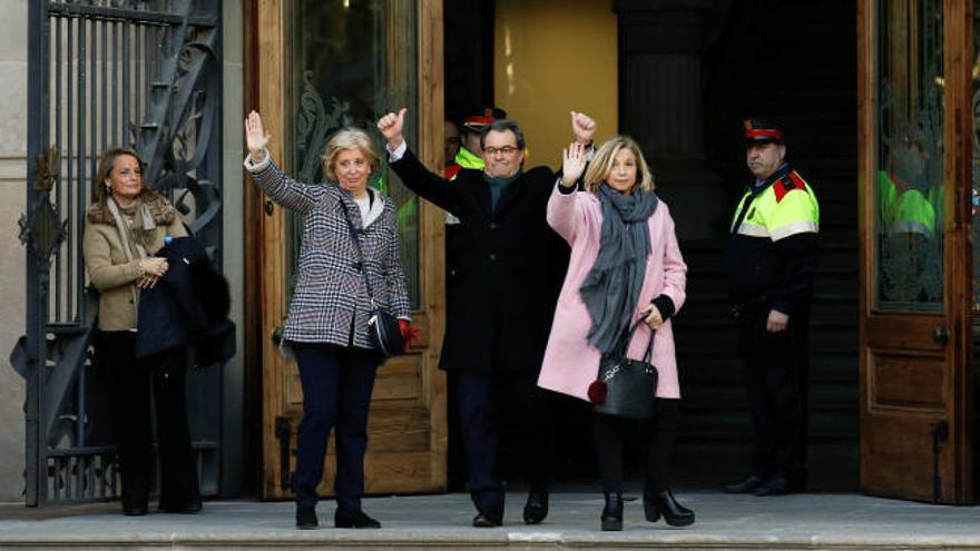 Artur Mas, al banc dels acusats per la consulta del 9-N