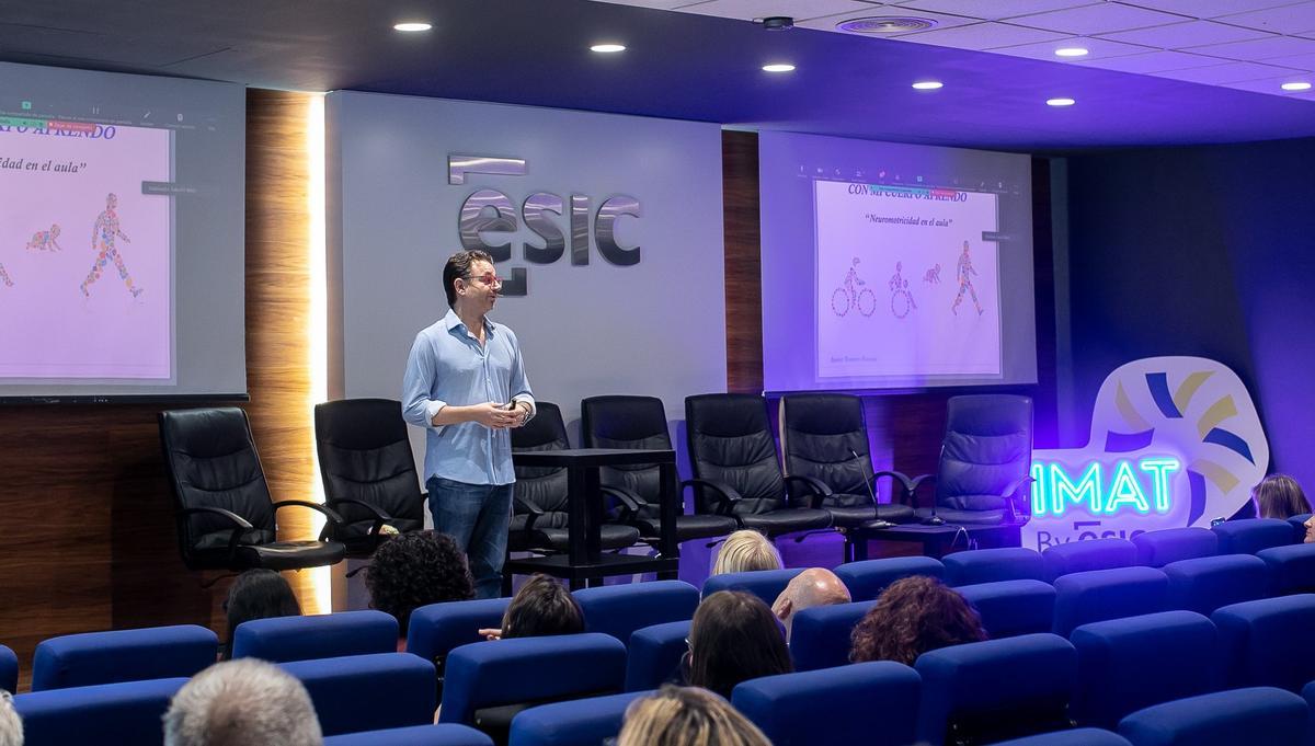 IMAT 2022 premió los Trabajos Fin de Grado y Trabajos Fin de Máster de los alumnos