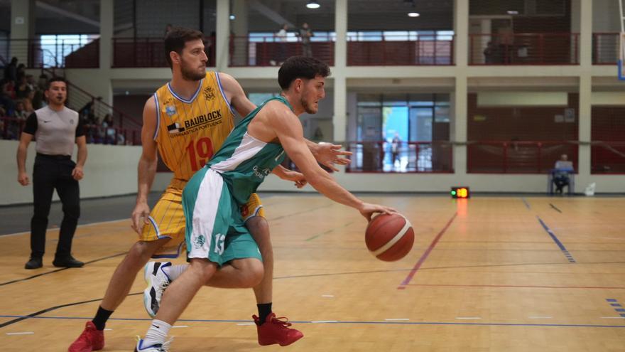 UCB Córdoba-Gymnástica Portuense: el partido de la Liga EBA en imágenes